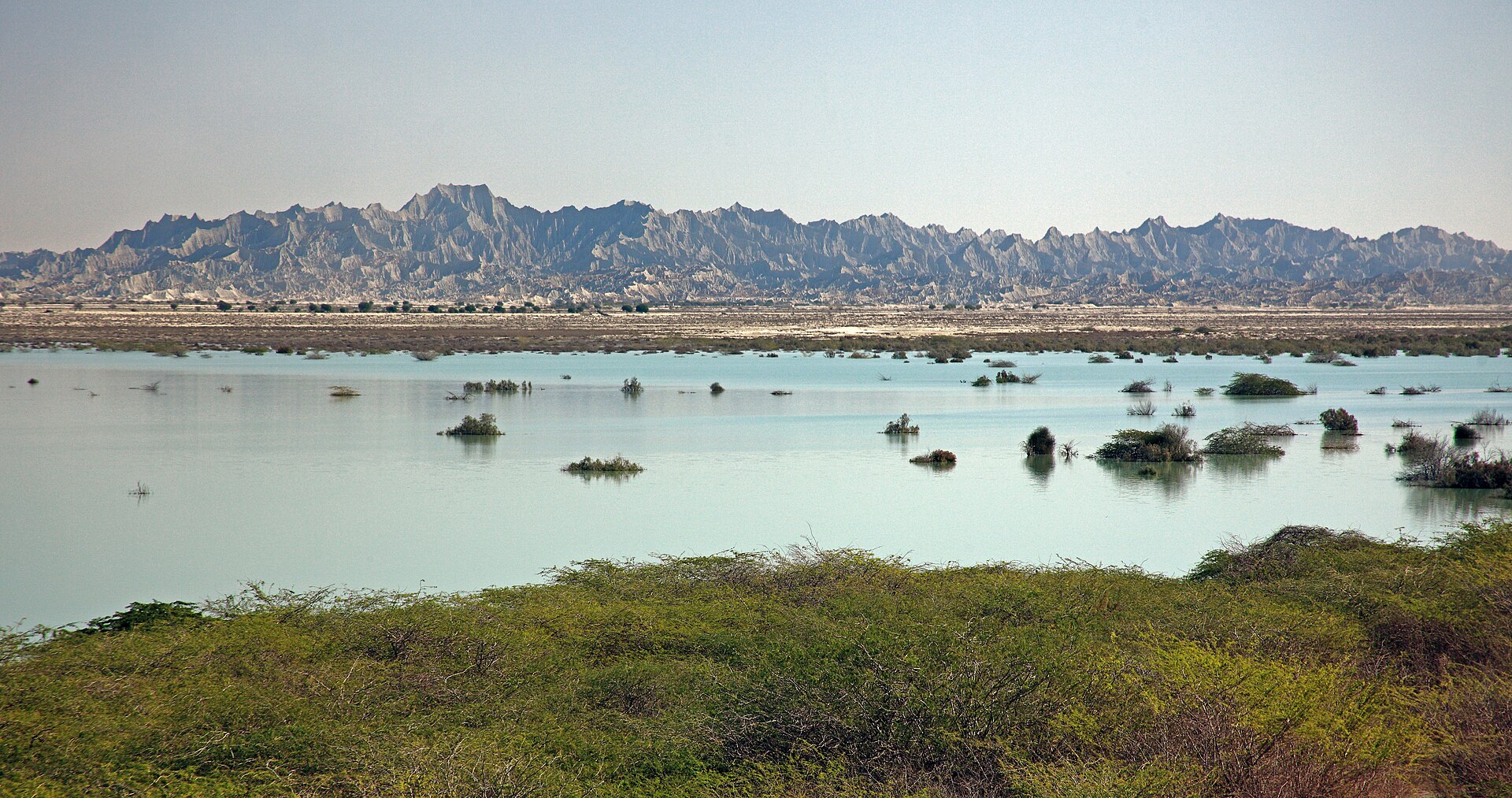 تالاب لیپار