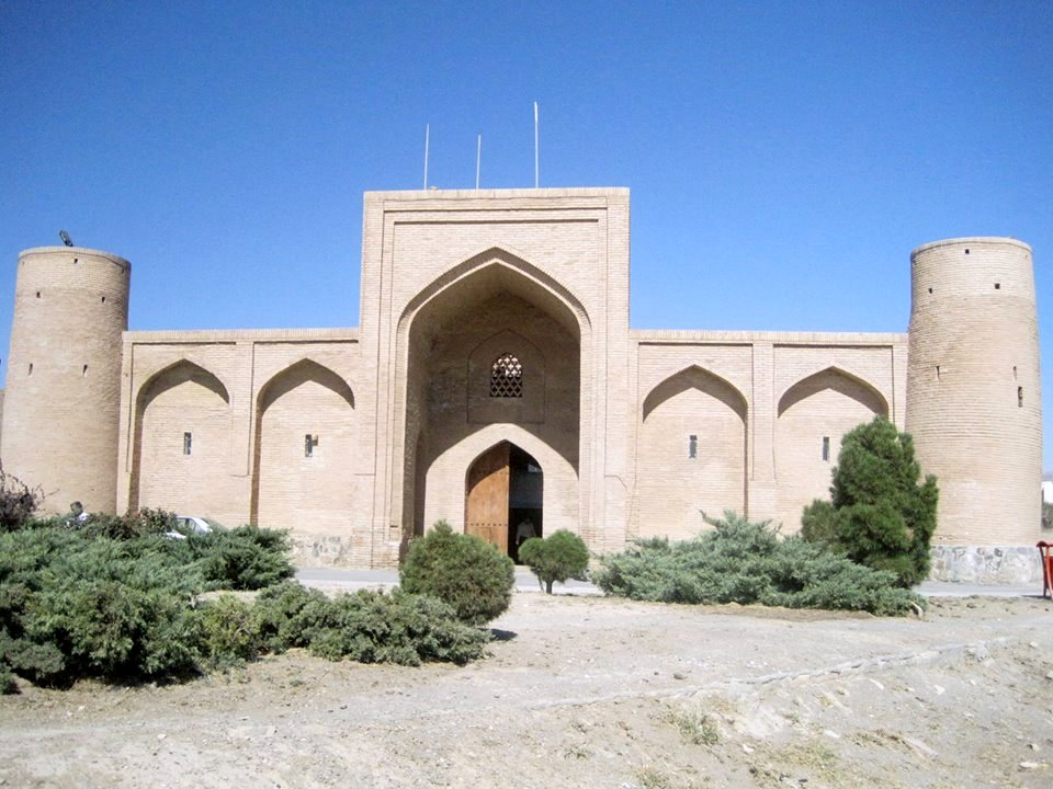 رباط تاریخی فخر داوود