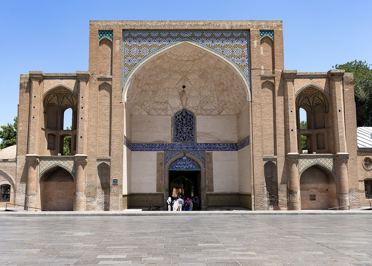 سردر عالی‌قاپو قزوین