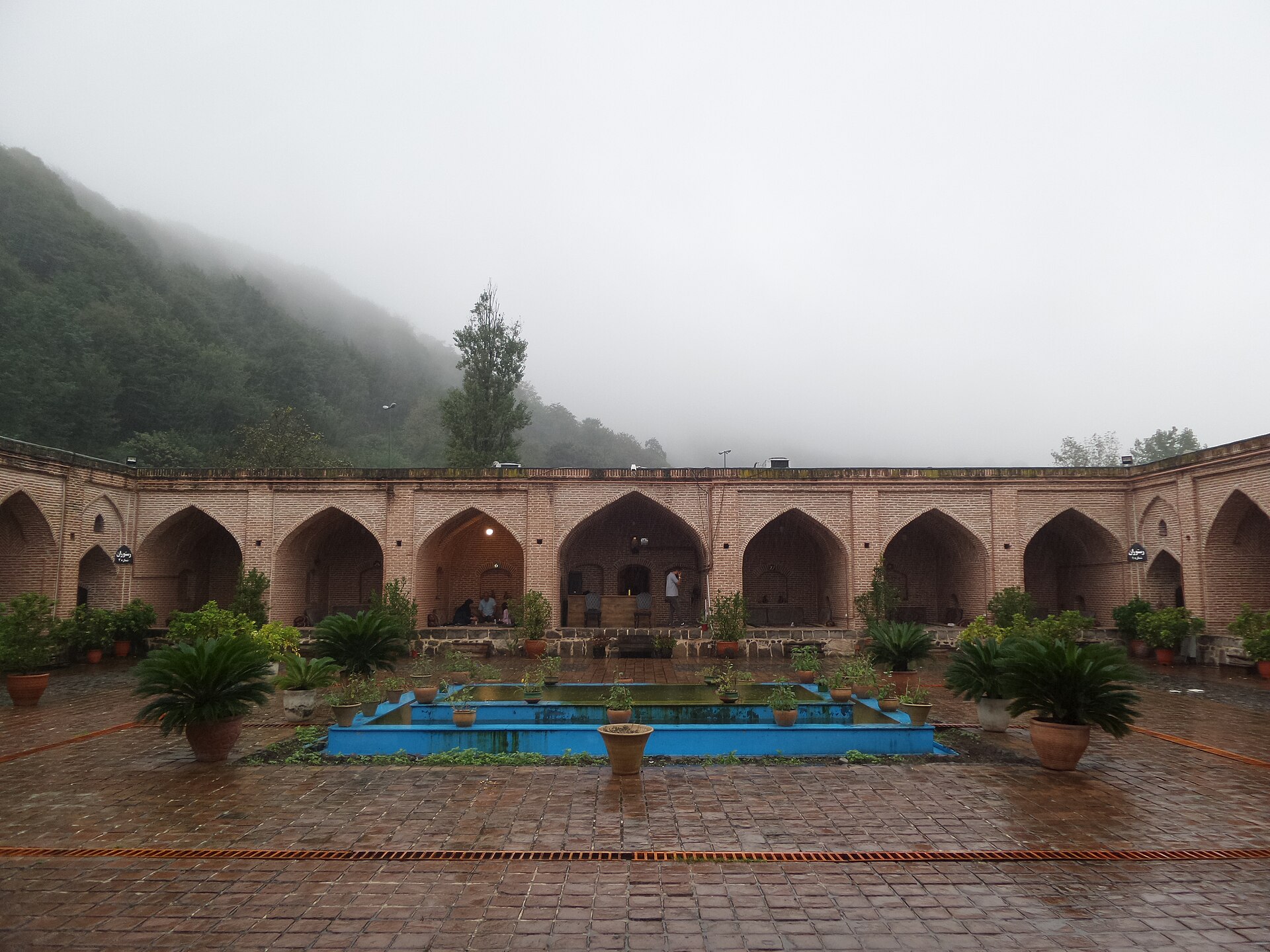 کاروانسرای لات